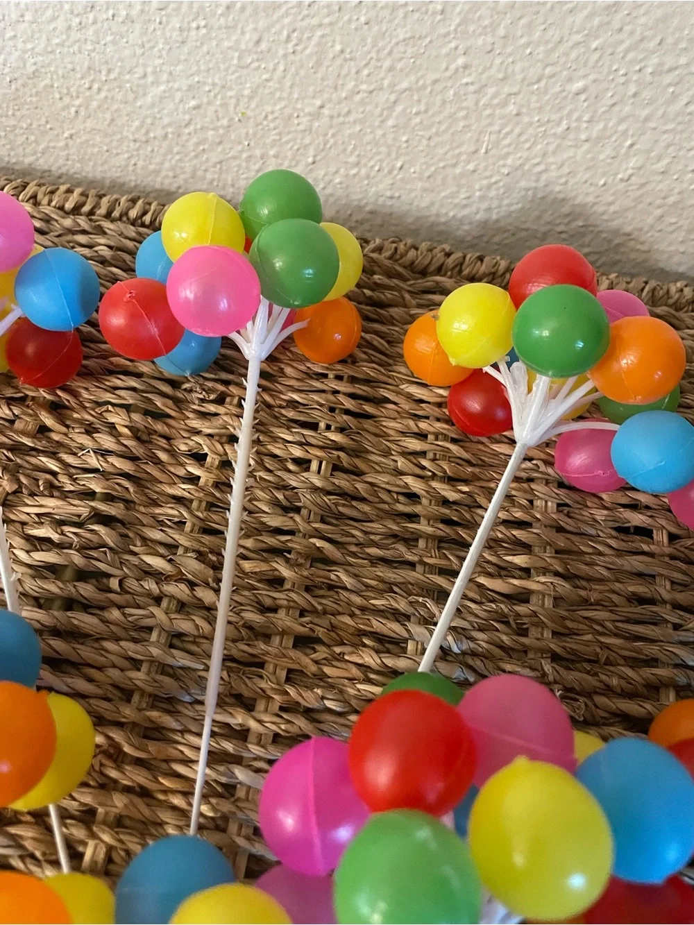 Vintage Balloon Bunch Cake Decorations set of 10!